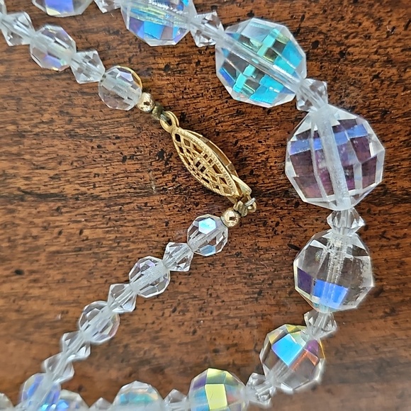Aurora Borealis Crystal Bead Vintage Necklace - Picture 2 of 8